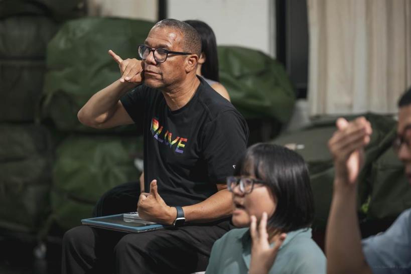 Kevin Dyles來台與台灣手譯員交流Performing Arts Interpretation（林育全攝影）